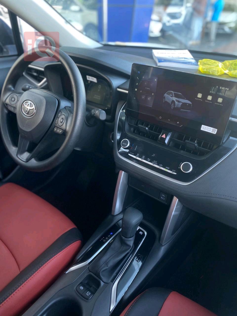 تۆیۆتا کۆرۆلا کرۆس